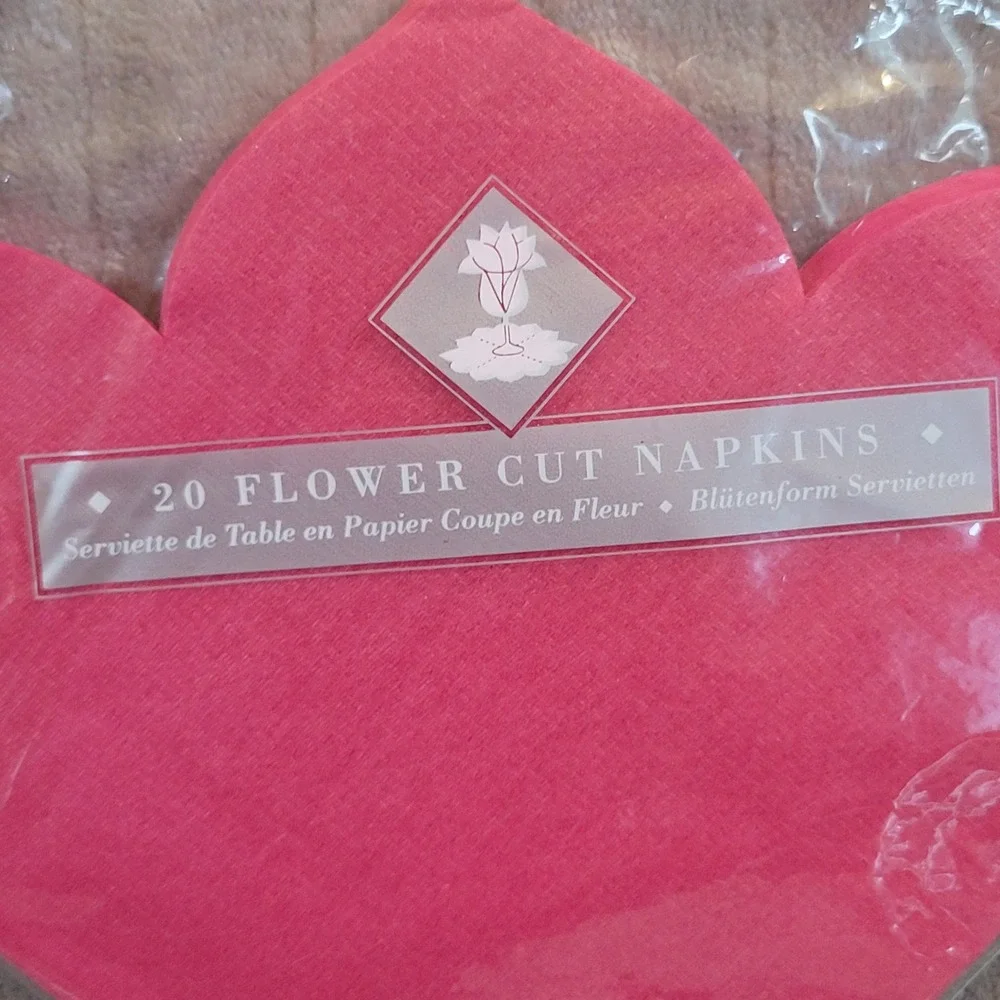 Amscan Flower Cut Napkins 80ct Multicolor 14in Scalloped Paper Fan Round